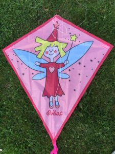 http://drake.nu/product/korsdrake-fe-drake-cerf-volant-coccinelle-ass-ff-fairy-diamond-kite